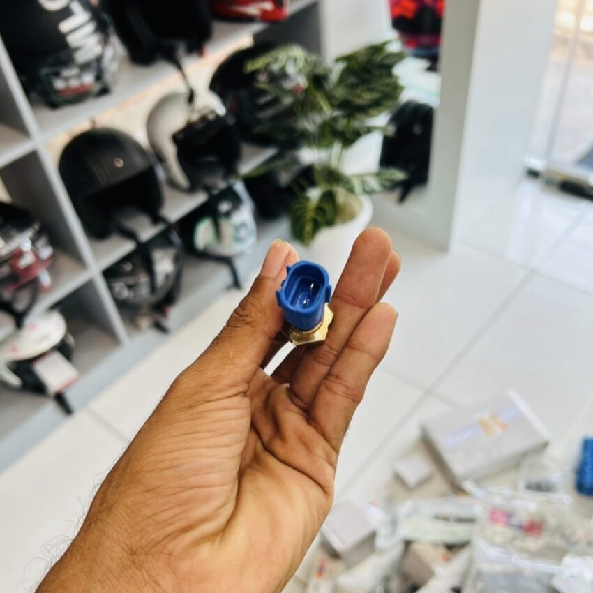 KTM, BAJAJ TEMPERATURE SENSOR - Image 3