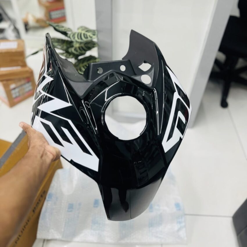 TANK COVER DUKE 200 BLACK - Image 3