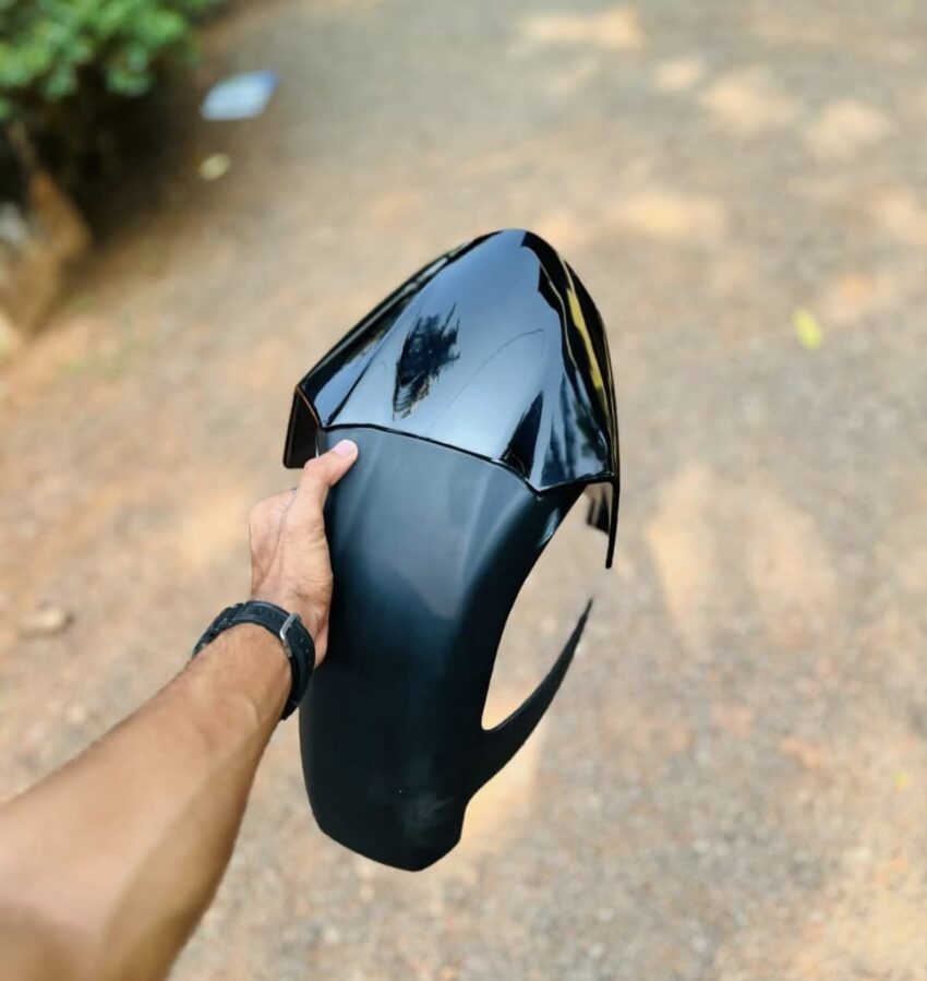 DUKE 250 FRONT MUDGUARD BLACK - Image 4