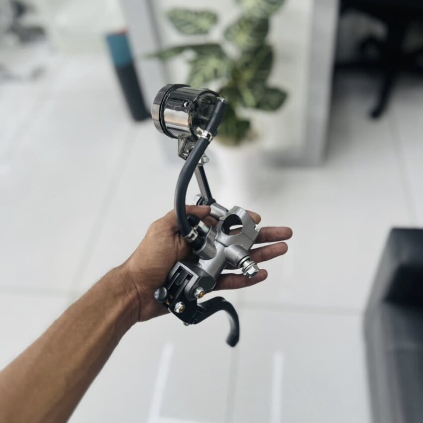BREMBO HYDRAULIC BRAKE AND NORMAL CLUTCH WITH BIG CAN - Image 8
