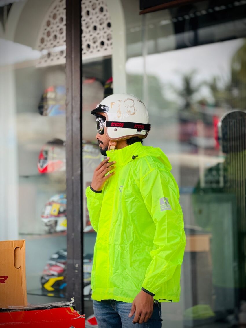 KARDA RAINCOAT - Image 3