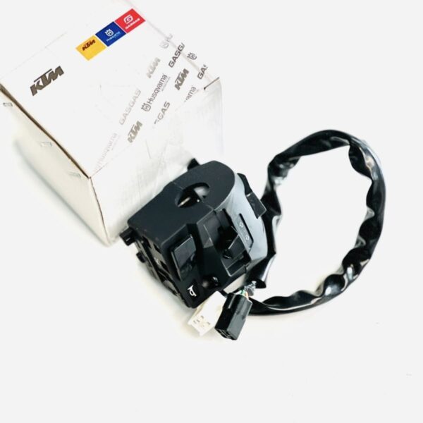 CONTROL SWITCH LH FOR KTM DUKE 200 (BS3, BS4, BS6)