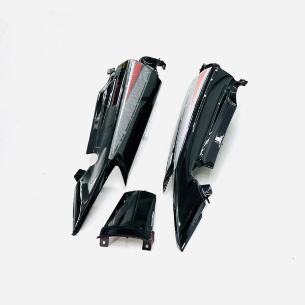 TAIL PANAL KARIZMA - R