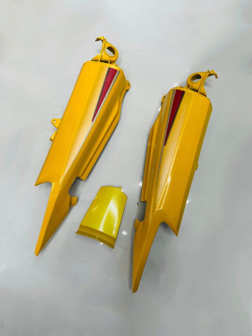 TAIL PANAL KARIZMA - R YELLOW