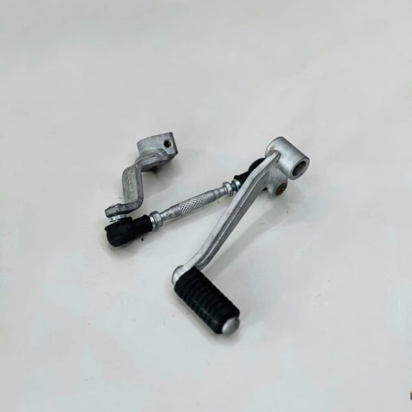 Gear Lever – Bajaj Dominar 400 (Part No: 52JF0348)