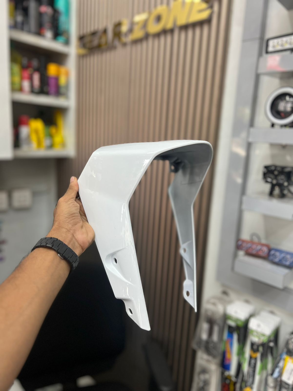 DUKE 250 FRONT PORTION MUDGUARD WHITE